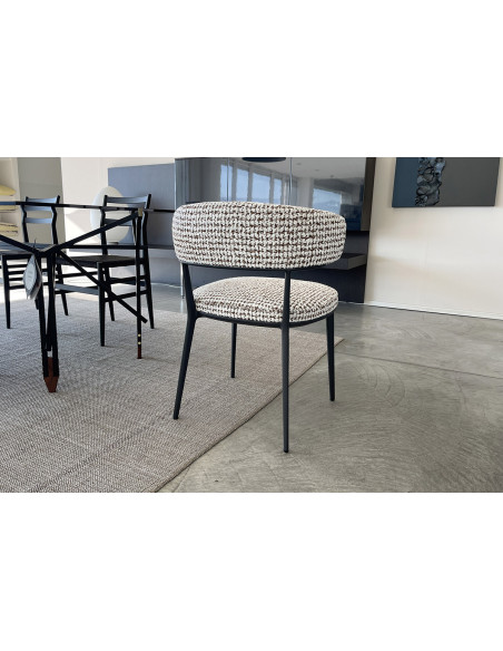 Chaise Caratos en tissu blanc noisette - 3