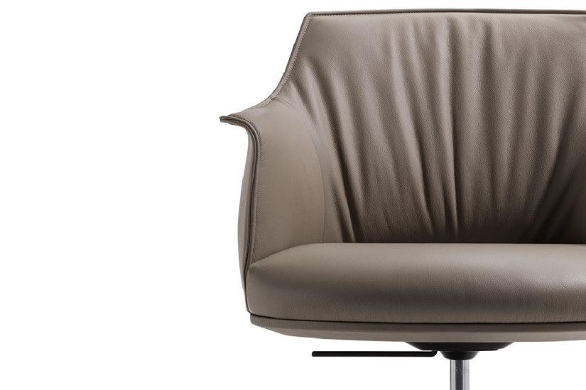 Archibald Task Managerial Armchair Poltrona Frau - 5