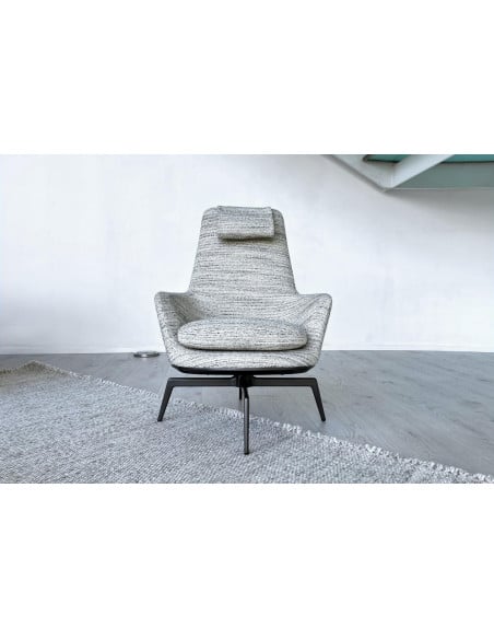 Caratos White and Black Armchair Maxalto - 1