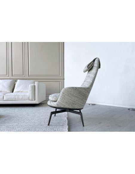 Caratos White and Black Armchair Maxalto - 3