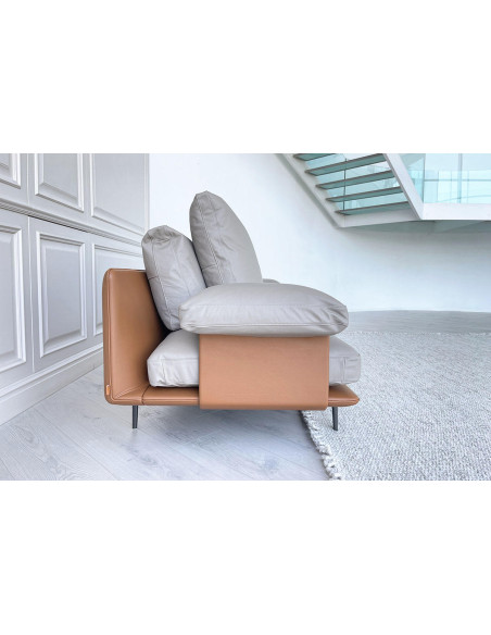 Get Back Brown and Grey Leather Sofa (Expo Offer) Poltrona Frau - 3