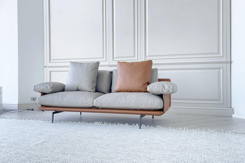 Get Back Brown and Grey Leather Sofa (Expo Offer) Poltrona Frau - 6