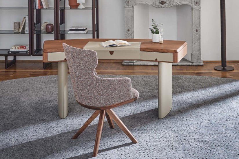 Moty Desk Porada - 3