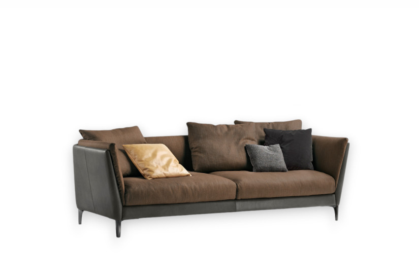 Bretagne Sofa Poltrona Frau - 2