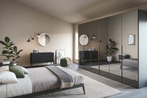 Crystal hinged doors wardrobe Novamobili - 1