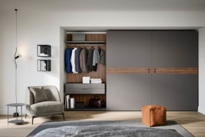 Class Flush-Closing Sliding Doors Wardrobe Novamobili - 1