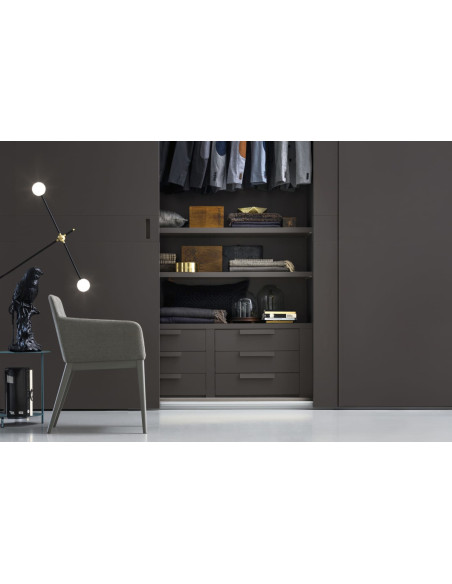 Class Flush-Closing Sliding Doors Wardrobe Novamobili - 1