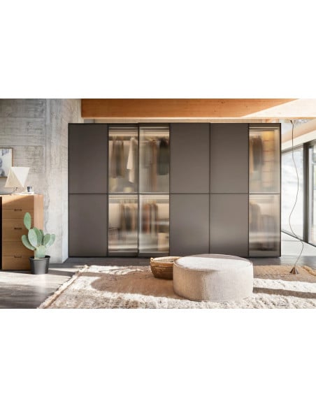 Layer Sliding Doors Wardrobe Novamobili - 1