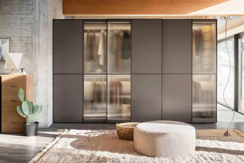 Layer Sliding Doors Wardrobe Novamobili - 1