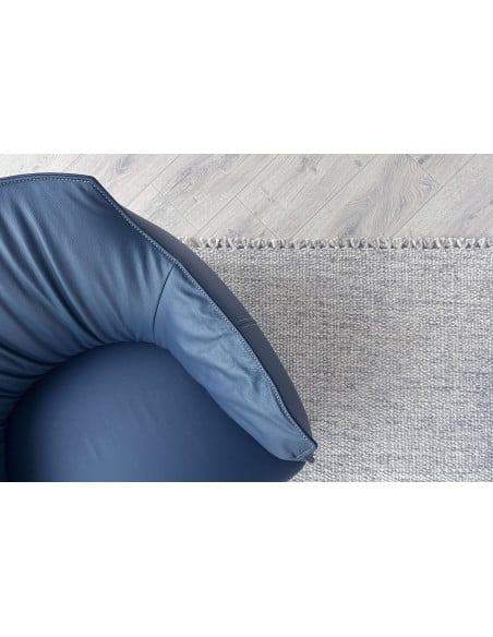 Archibald Large Blue Leather Armchair (Expo Offer) Poltrona Frau - 3