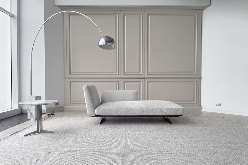 Evergreen White Leather Dormeuse (Expo Offer) Flexform - 1