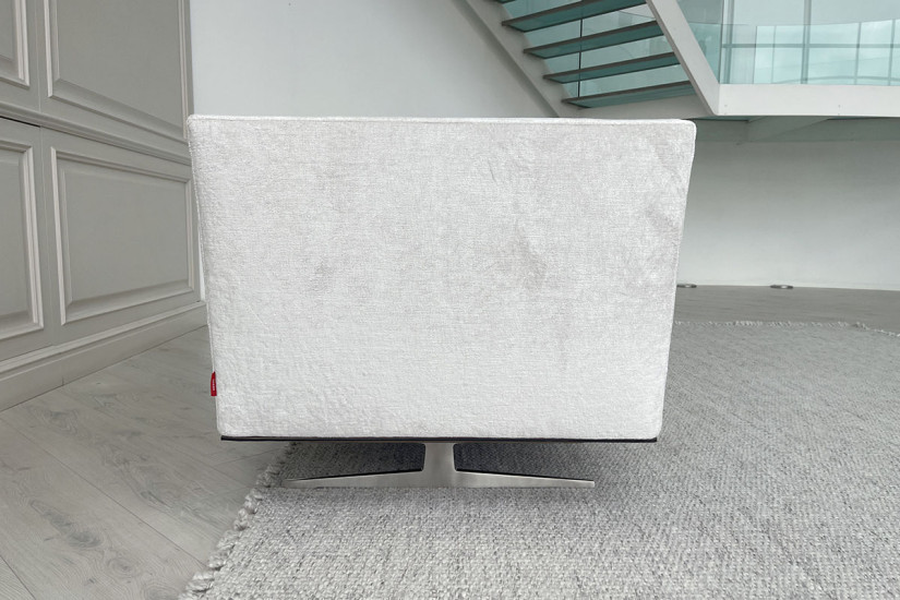 Evergreen White Leather Dormeuse (Expo Offer) Flexform - 3