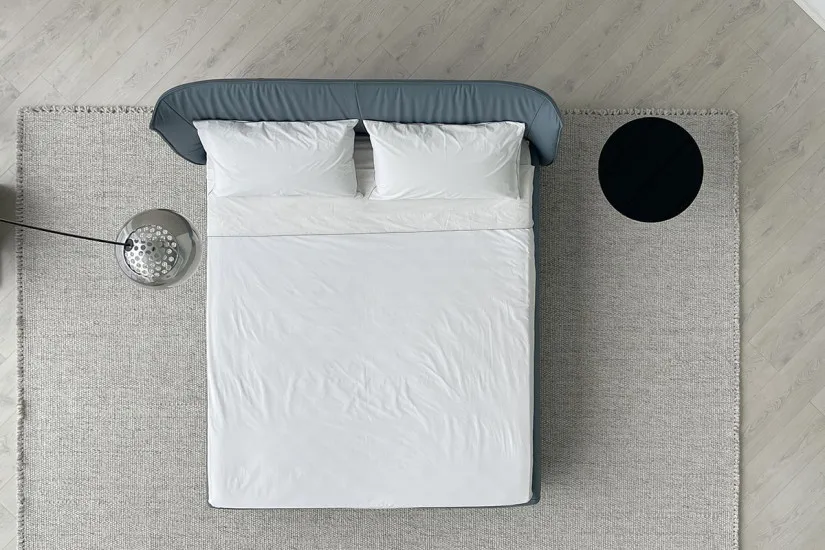 Archibald Blue Leather Bed (Expo Offer) Poltrona Frau - 7