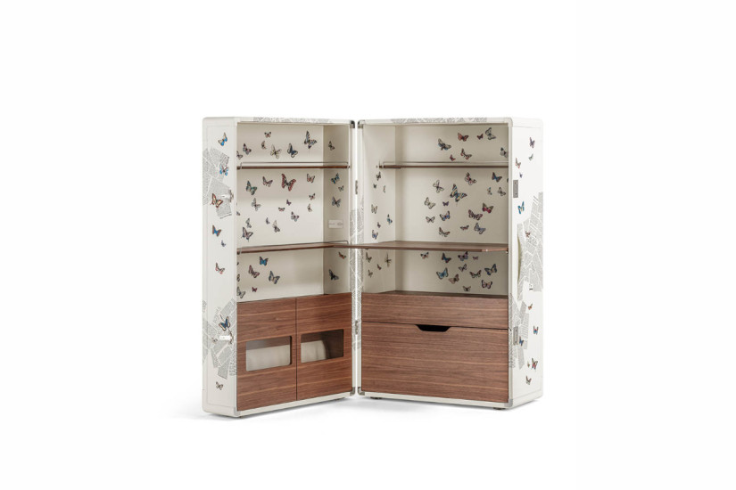 Meuble Bar Isidoro Ultime Notizie | Fornasetti Poltrona Frau - 1