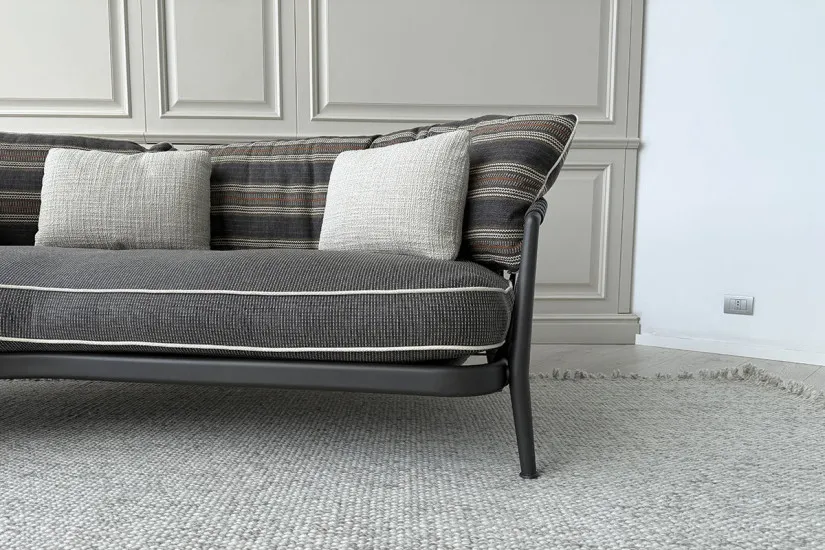 Erica Outdoor Striped Sofa (Expo Offer) B&B Italia Outdoor - 4