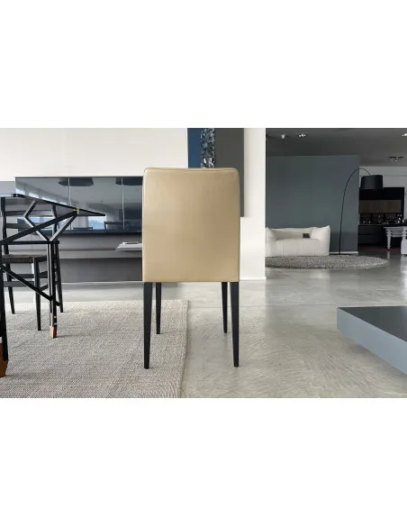 Liz Beige Chair (Expo Offer) Poltrona Frau - 1