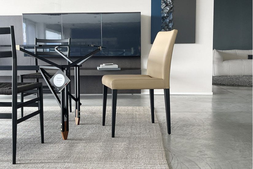 Liz Beige Chair (Expo Offer) Poltrona Frau - 3