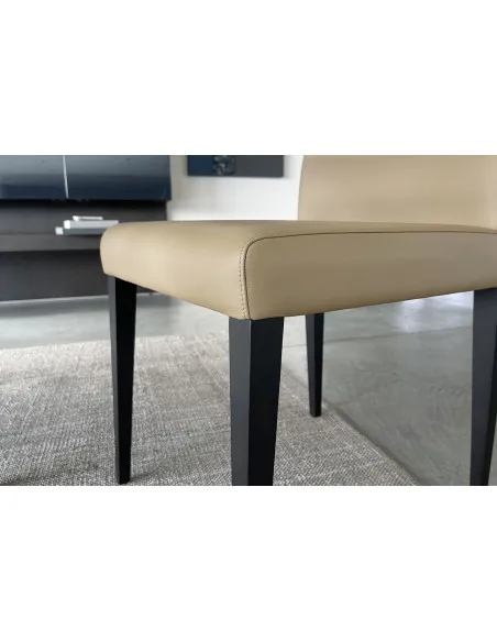 Liz Beige Chair (Expo Offer) Poltrona Frau - 5