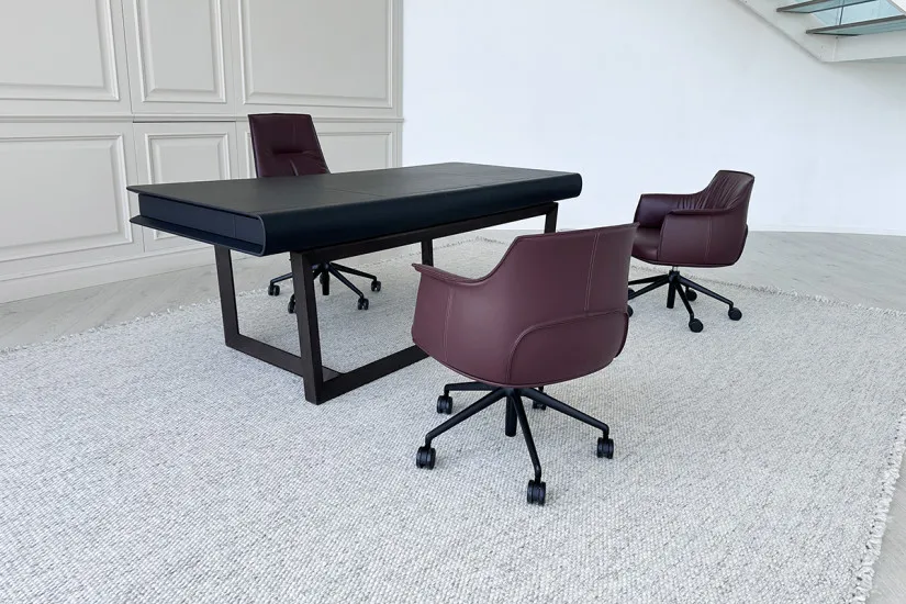 Peek-a-Book Black Desk (Expo Offer) Poltrona Frau - 2