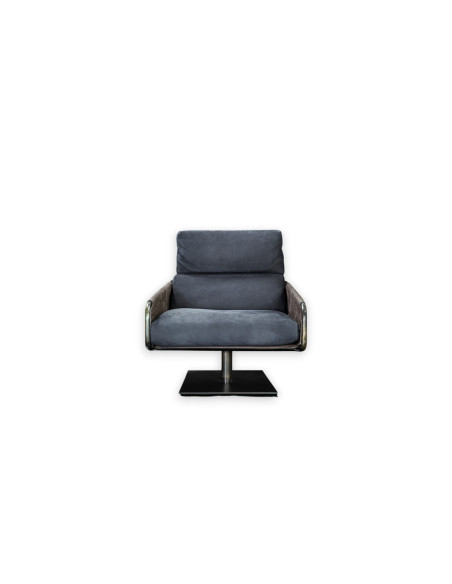 Henge Voyage Armchair | Online Shop