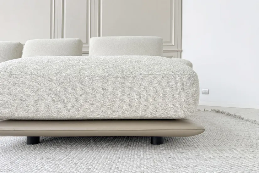 Blisscape White Sofa (Expo Offer) Poltrona Frau - 5