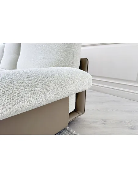 Blisscape White Sofa (Expo Offer) Poltrona Frau - 6
