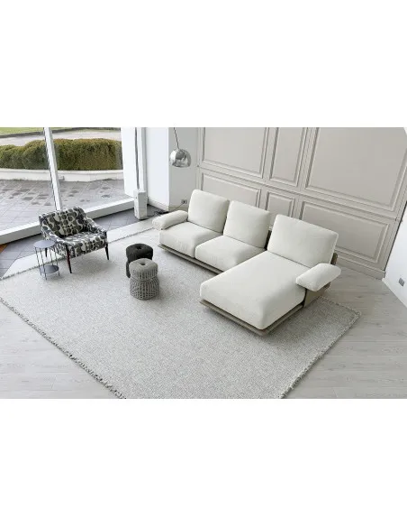 Blisscape White Sofa (Expo Offer) Poltrona Frau - 3
