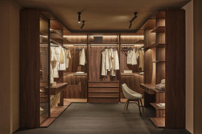 My Suite Walk-In Closet Porada - 1 2
