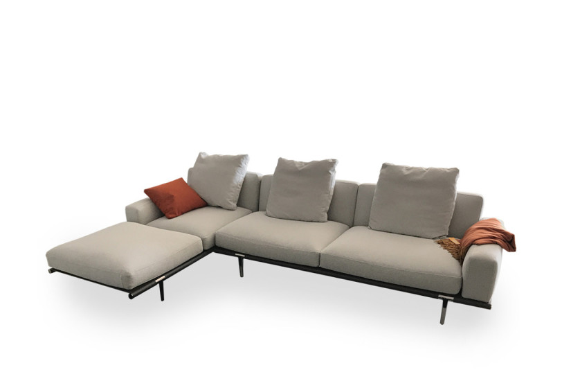 Poltrona Frau Divano Let It Be con chaise longue (Offerta Expo)