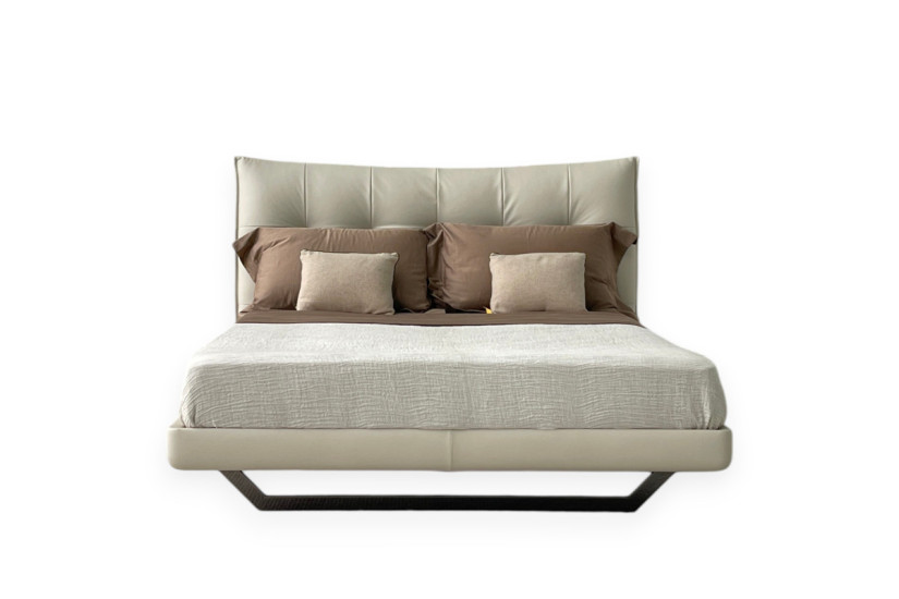 Poltrona Frau Letto Aurora Tre in pelle bianco sporco (Offerta Expo)