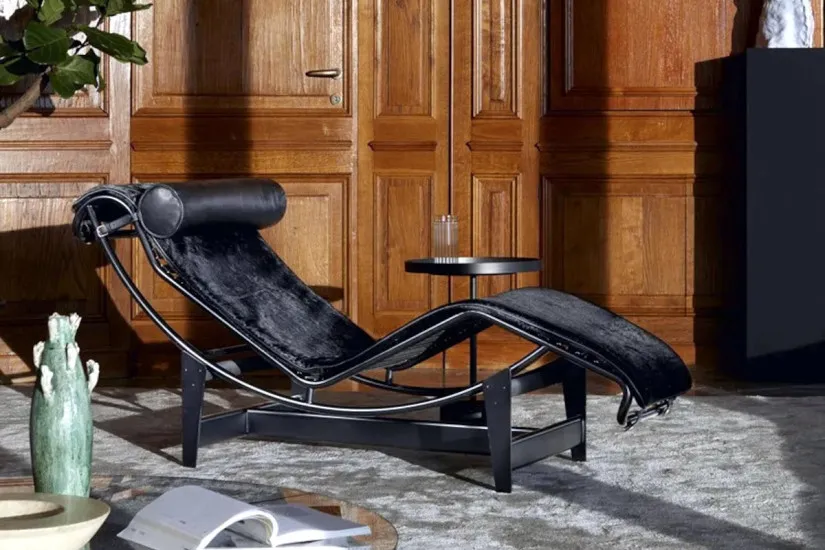 Cassina LC4 Chaise Longue | Online Shop