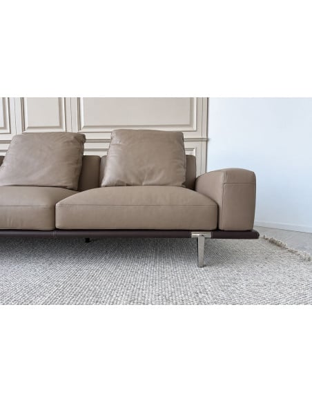 Let It Be Beige Sofa (Expo Offer) Poltrona Frau - 4