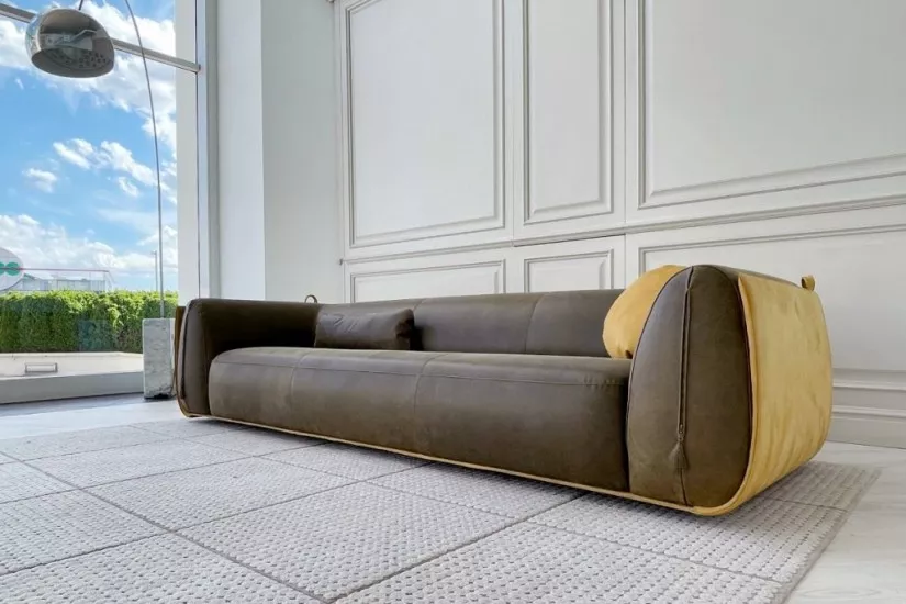 Meir Sofa (Expo Offer)