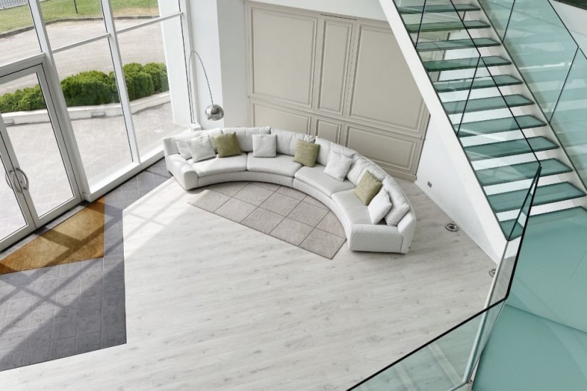 Ben Ben Sofa (Expo Offer)