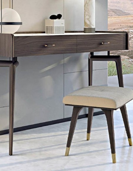 Blues dressing table