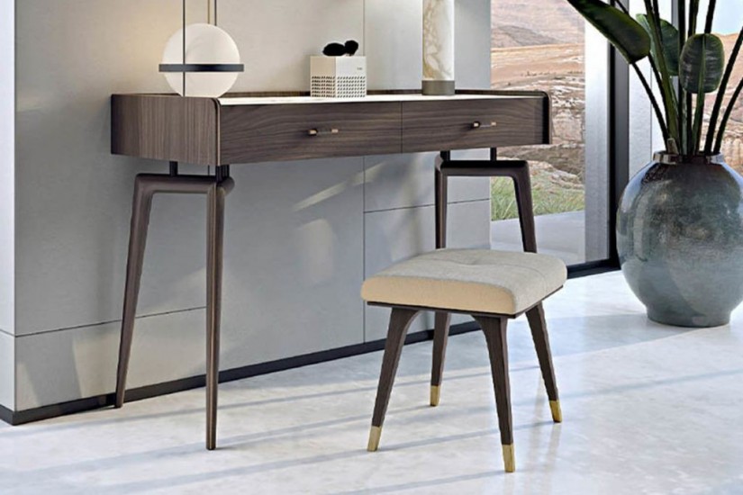 Blues dressing table