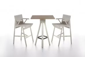 Vieques Bar Stool Kettal - 1 2