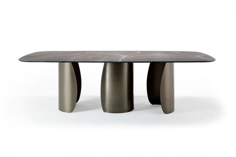 Petalo 72 Table