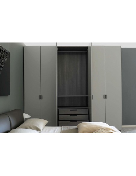 New Entry Wardrobe (Expo Offer)