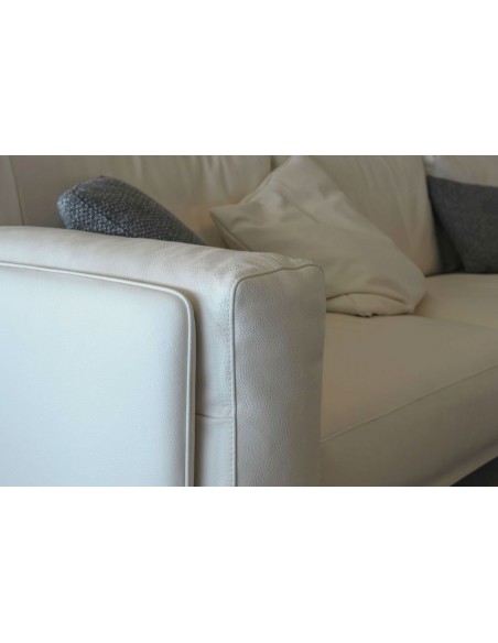 Kris Sofa (Expo Offer)