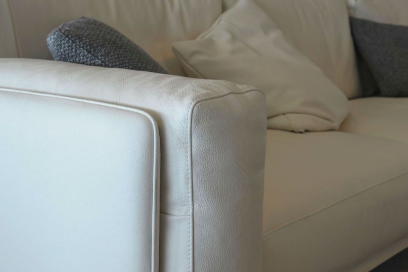 Kris Sofa (Expo Offer)