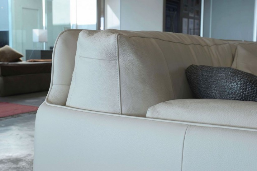 Kris Sofa (Expo Offer)