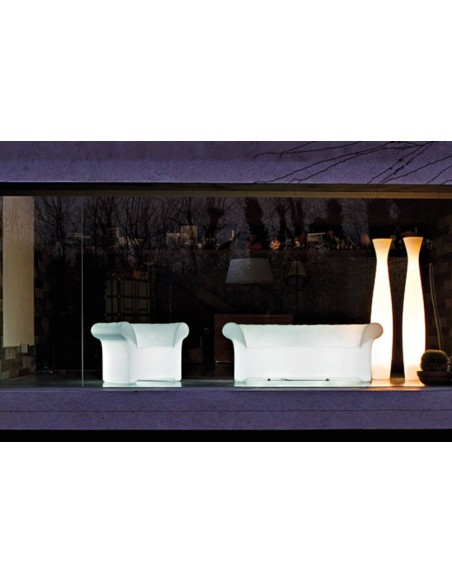 Scarlett Outdoor Lamp