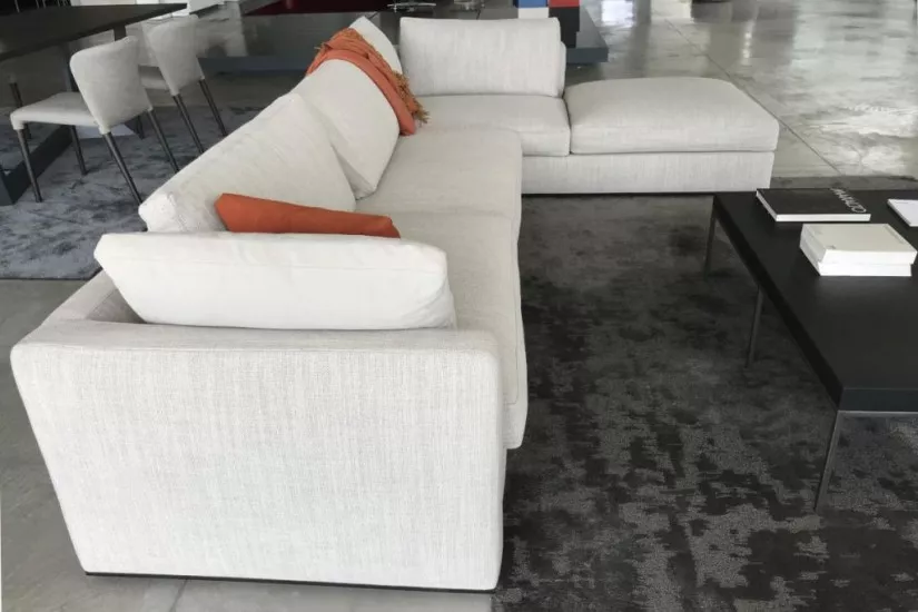 Richard Sofa (Expo Offer)