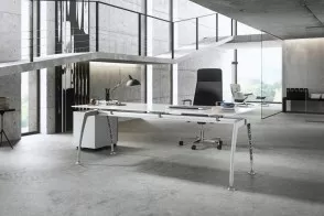 Tiper Executive Desk