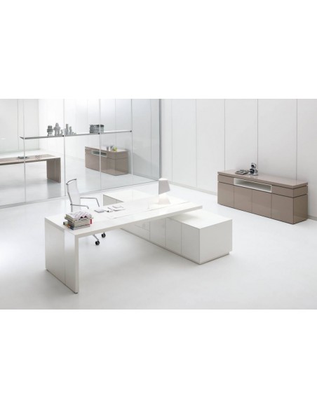 Ar.tu Executive Desk