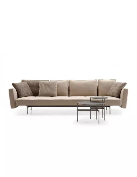 SAKé Sofa