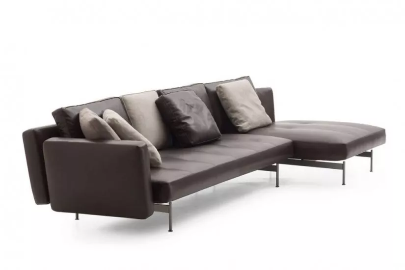 SAKé Sofa