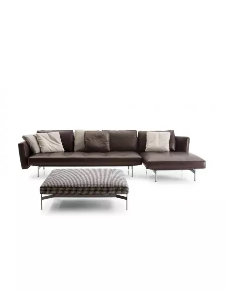SAKé Sofa