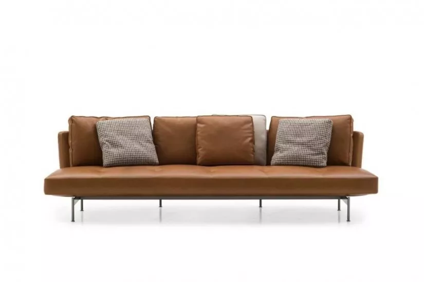 SAKé Sofa